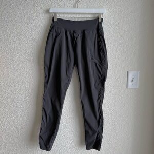Mountain Hardwear• Slim Fit Hiking Pants